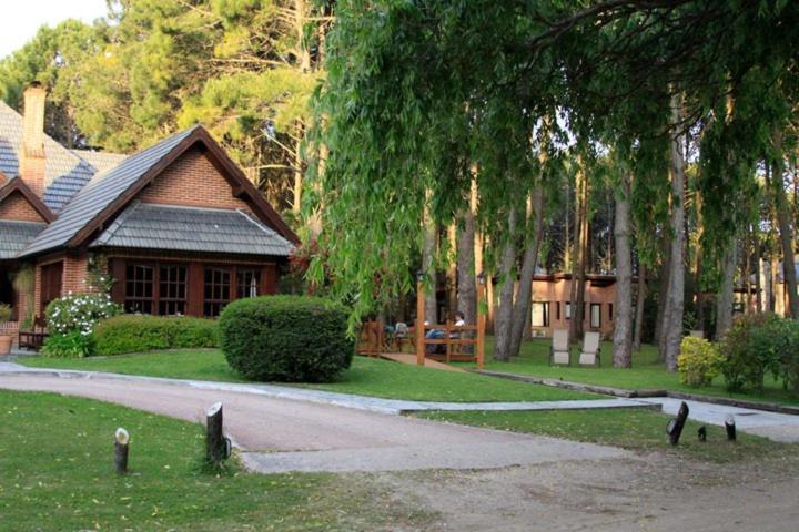 Hotel La Mansion del Bosque Mar de Las Pampas Exterior foto
